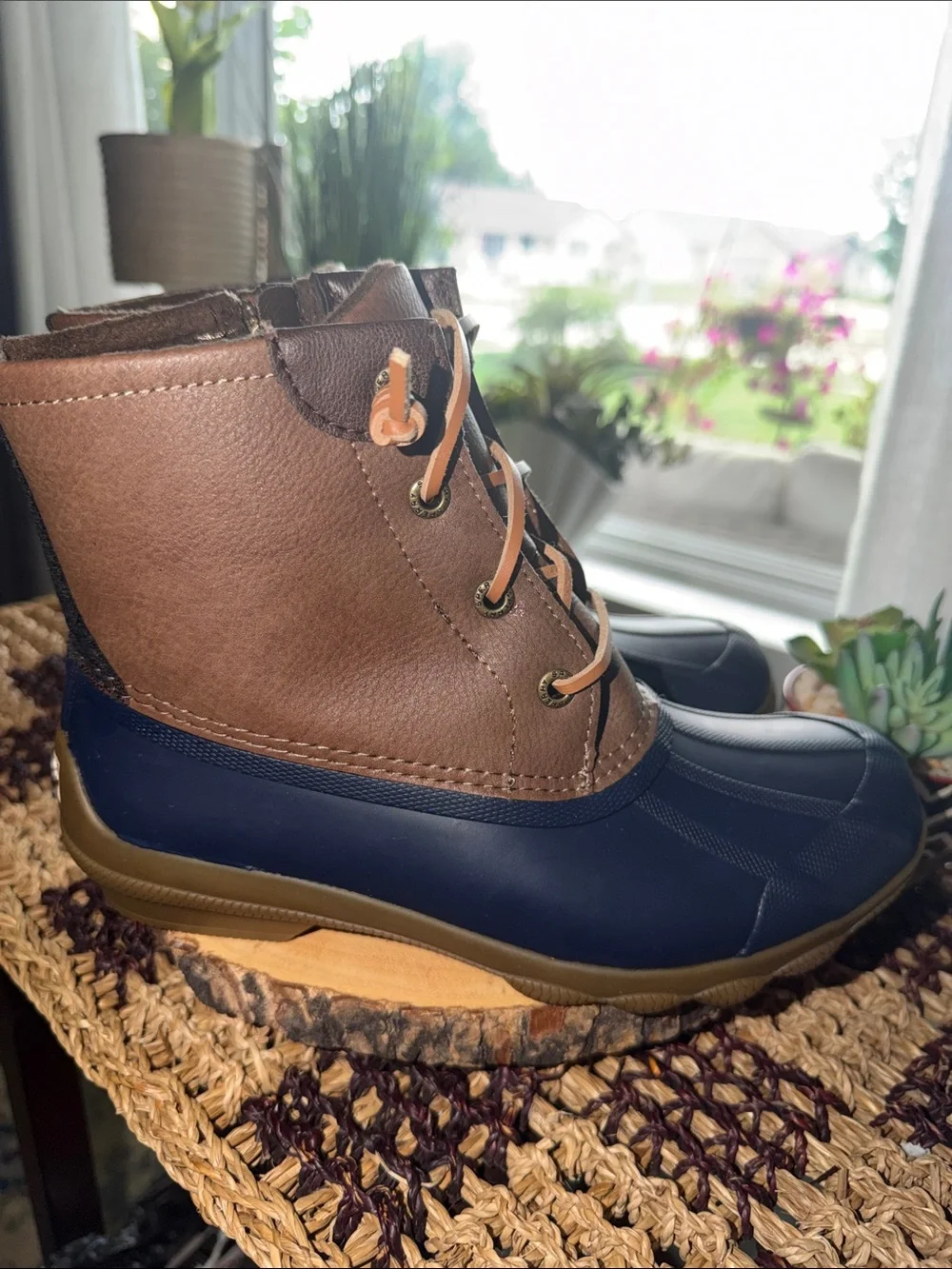 Sperry stylish practical